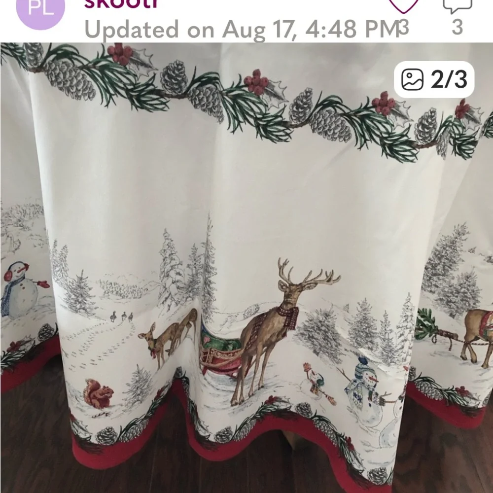 Williams Sonoma Holiday Tablecloth with Red and White Design